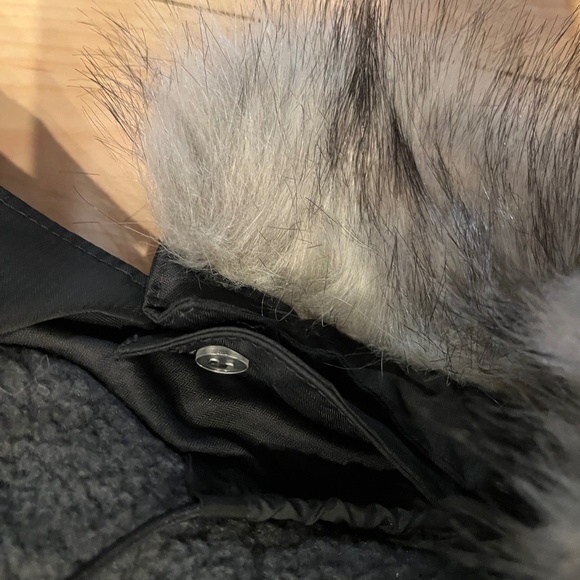 Columbia Women’s Jacket - Picture 4 of 8